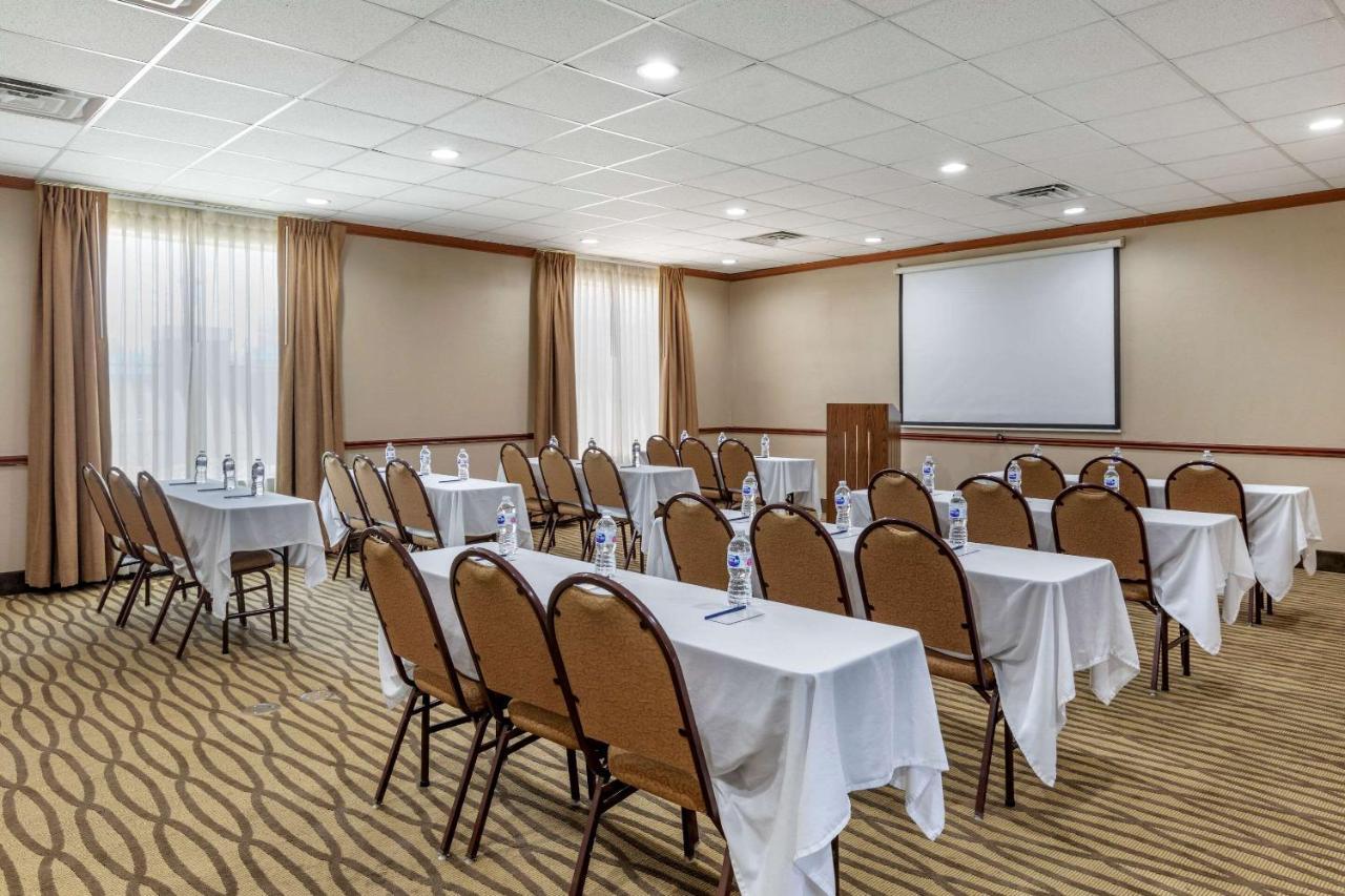 Comfort Suites Waco Near University Area Ngoại thất bức ảnh
