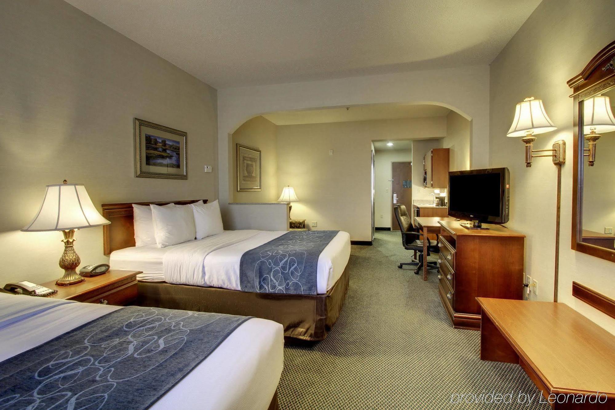 Comfort Suites Waco Near University Area Ngoại thất bức ảnh